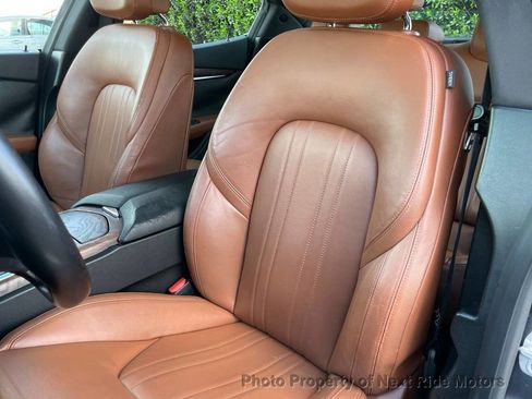 Used 2014 Maserati Ghibli RWD image 11