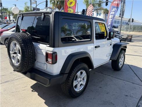Used 2020 Jeep Wrangler Sport AWD/4WD image 16