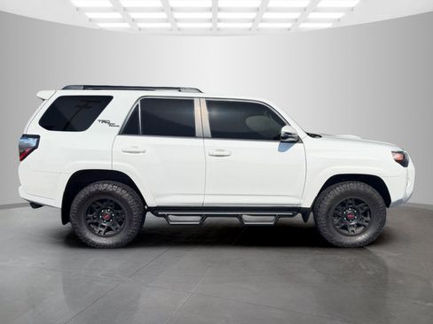 Used 2024 Toyota 4Runner TRD Off-Road Premium w/ Moonroof Package AWD/4WD image 6
