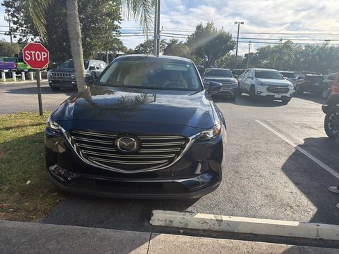 Used 2019 MAZDA CX-9 Touring w/ Touring Premium Package image 2