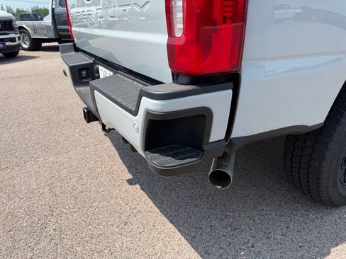 New 2026 Ford F250 Lariat w/ Black Appearance Package AWD/4WD image 21