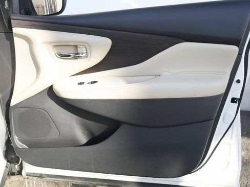 Used 2021 Nissan Murano Platinum w/ Cargo Package image 37