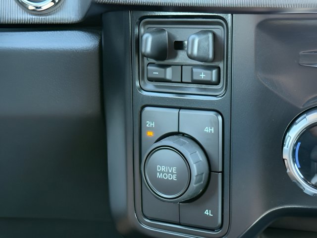 New 2025 Ford F450 Platinum AWD/4WD image 25