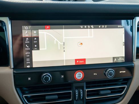 New 2026 Porsche Macan S image 19