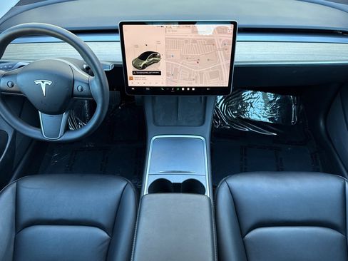 Used 2022 Tesla Model 3 image 10