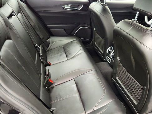 Used 2022 Alfa Romeo Giulia Sprint image 24
