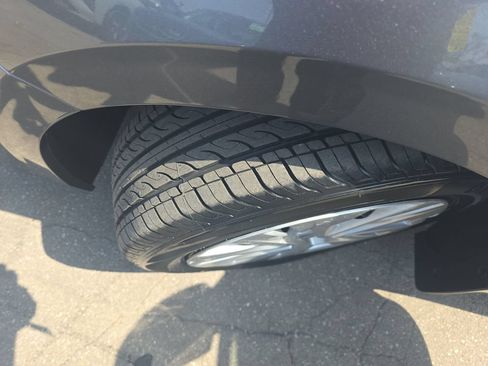 Used 2025 Nissan Sentra S FWD image 25