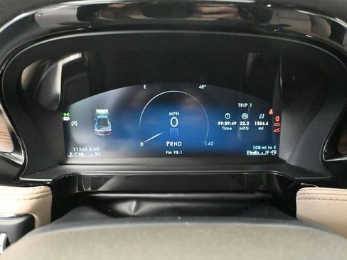 Used 2023 Lincoln Corsair Reserve image 28