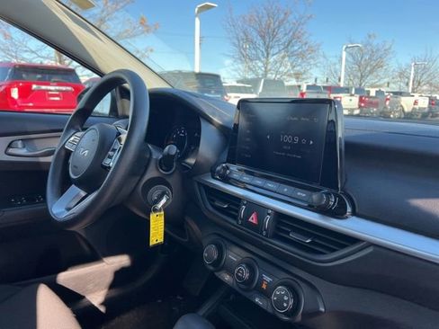 Certified 2023 Kia Forte LXS image 30