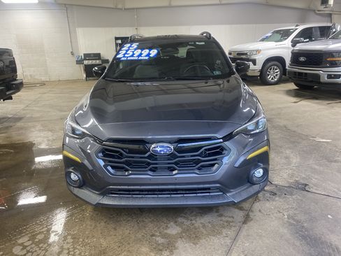 Used 2025 Subaru Crosstrek 2.5i Sport AWD/4WD image 2