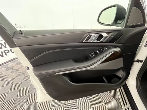 Certified 2024 BMW X5 xDrive50e w/ Premium Package image 28