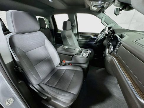 Used 2024 Chevrolet Silverado 1500 LT image 27