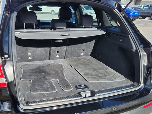 Used 2018 Mercedes-Benz GLC 300 4MATIC image 20
