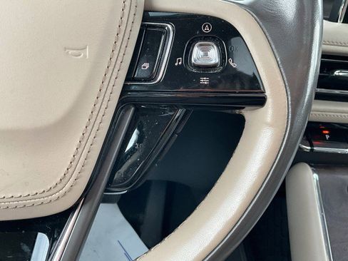 Used 2021 Lincoln Aviator Reserve w/ Equipment Group 201A AWD/4WD image 16