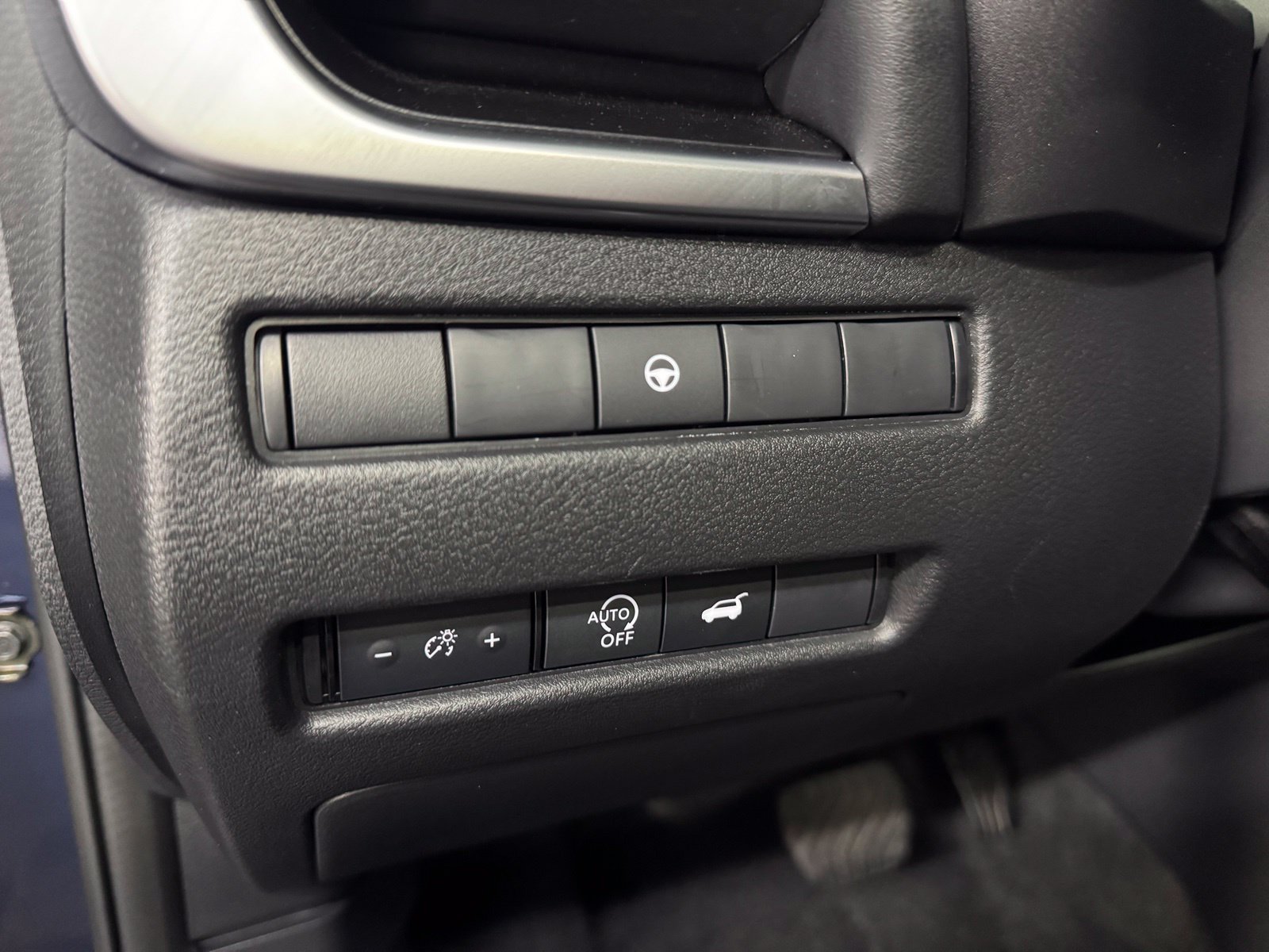 Certified 2026 Nissan Rogue SV AWD/4WD image 25