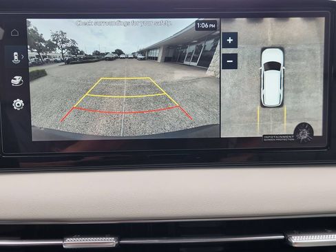 Certified 2025 Hyundai Palisade Calligraphy FWD image 18