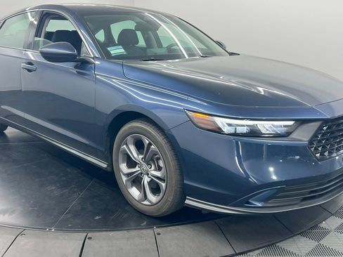 Used 2023 Honda Accord EX image 6