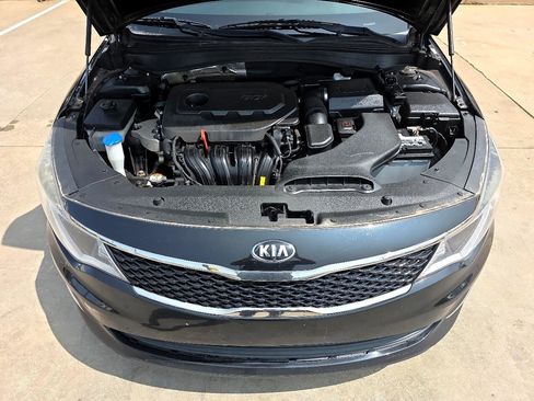 Used 2018 Kia Optima LX w/ 17" Alloy Wheels Package image 25