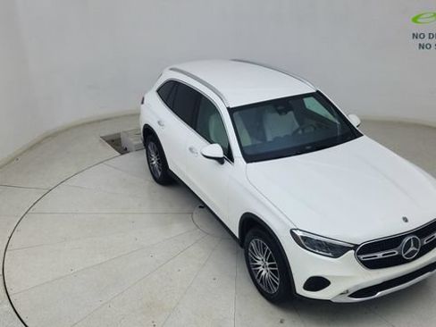 Used 2025 Mercedes-Benz GLC 300 4MATIC image 78