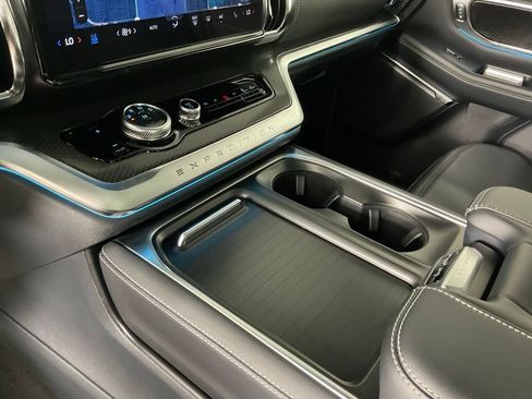New 2027 Ford Expedition Max Platinum w/ Stealth Appearance Package AWD/4WD image 21