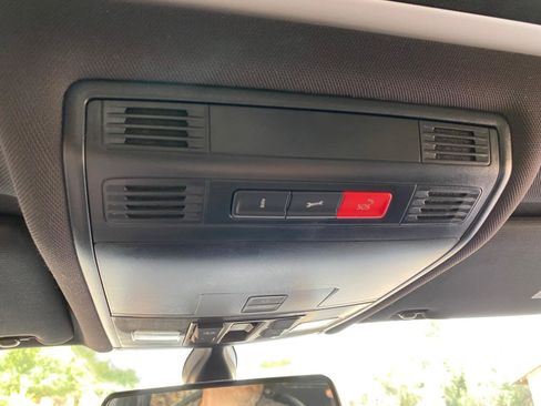 Used 2018 Volkswagen Tiguan SEL w/ R-Line Package image 77