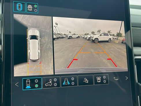 New 2026 GMC Yukon XL Denali Ultimate AWD/4WD image 21