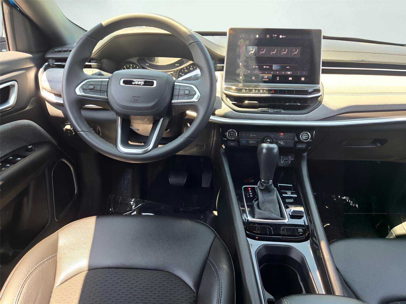 Used 2024 Jeep Compass Latitude AWD/4WD image 15
