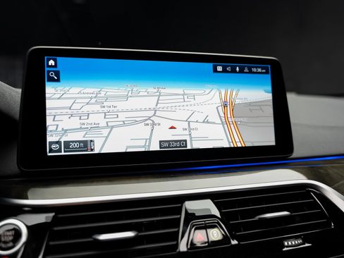 Used 2023 BMW M550i xDrive AWD/4WD image 49