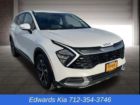 Used 2023 Kia Sportage EX image 1