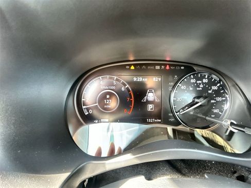 Used 2024 Nissan Kicks SV image 21