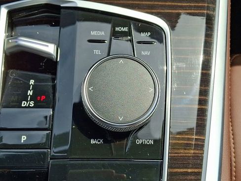 Used 2024 BMW X5 xDrive40i w/ Premium Package image 16