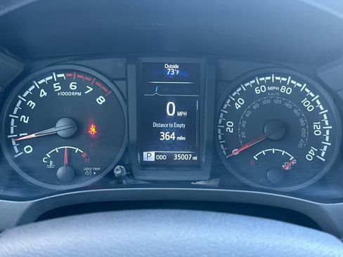 Used 2022 Toyota Tacoma SR w/ SR Convenience Package AWD/4WD image 25