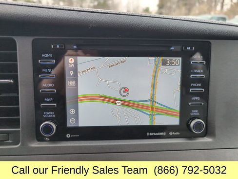 Used 2018 Toyota Sienna XLE Premium image 23