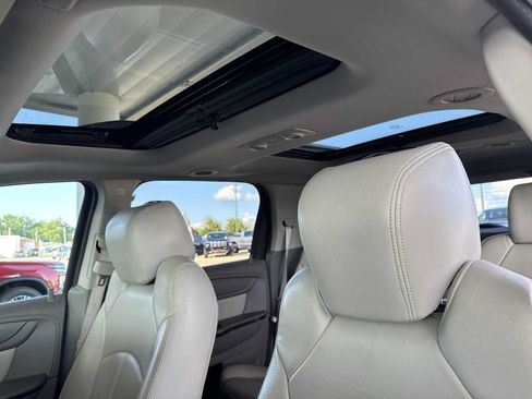 Used 2014 GMC Acadia SLT AWD/4WD image 16