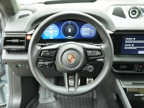 Certified 2025 Porsche Macan 4 Electric AWD/4WD image 13