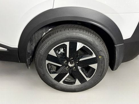 New 2026 Nissan Kicks SV w/ SV Premium Package image 9