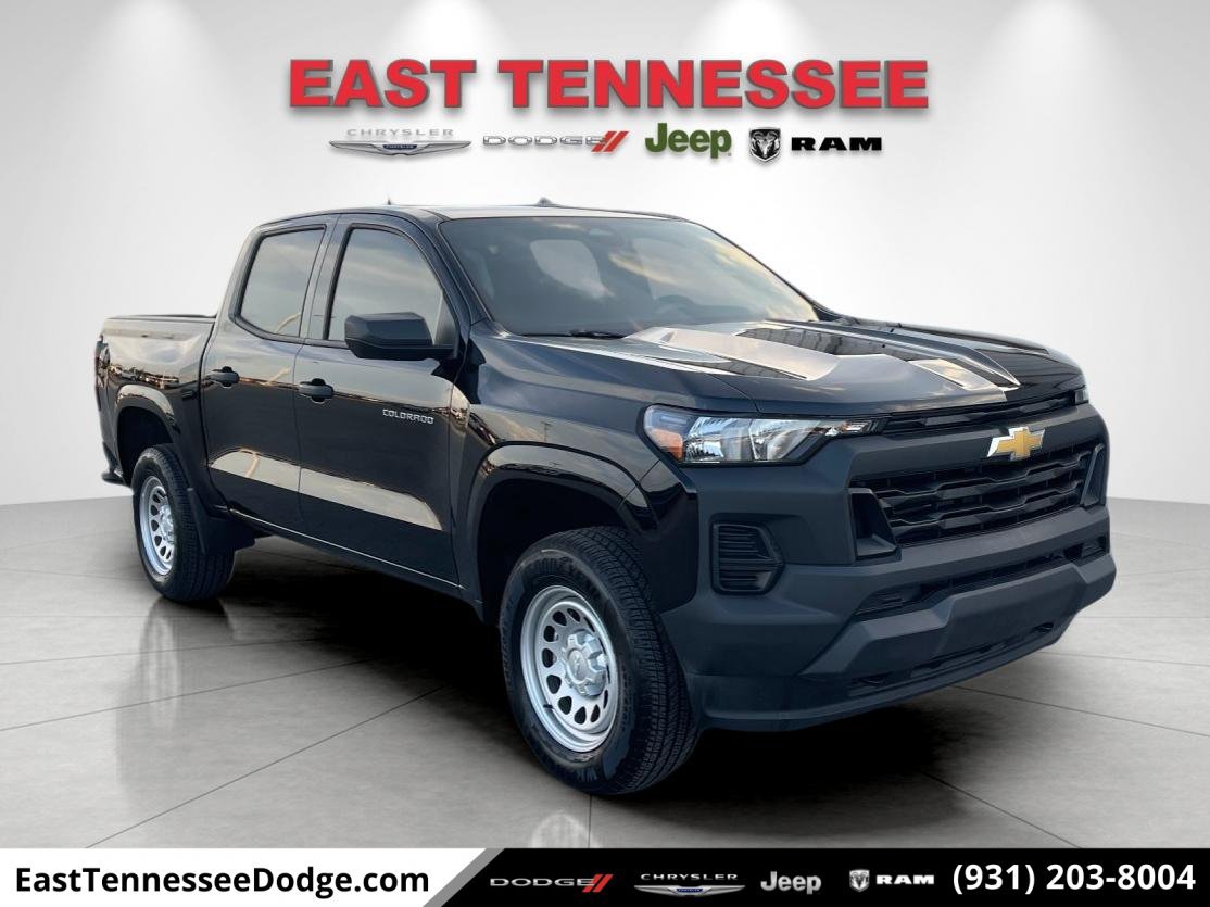 Used 2026 Chevrolet Colorado W/T w/ Advanced Trailering Package AWD/4WD image 1