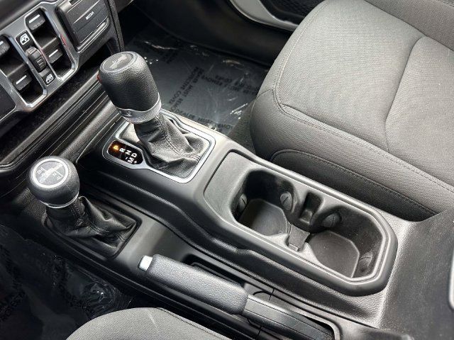 Used 2023 Jeep Wrangler Unlimited Sport AWD/4WD image 38