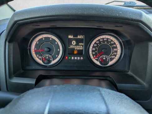 Used 2017 RAM 1500 Classic SLT image 11