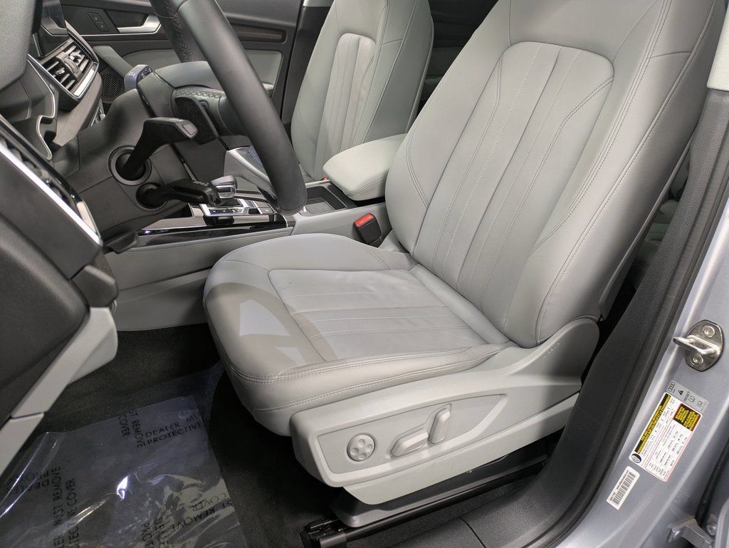 Used 2022 Audi Q5 2.0T Premium Plus w/ Premium Plus Package AWD/4WD image 10