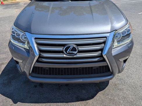 Used 2017 Lexus GX 460 Premium image 12