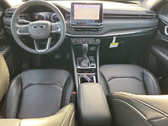 Certified 2025 Jeep Compass Limited w/ High Altitude Package AWD/4WD image 37