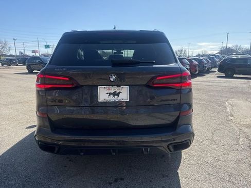 Used 2021 BMW X5 xDrive40i w/ M Sport Package image 3