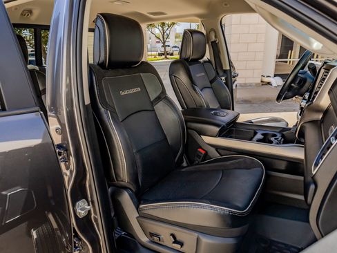 Used 2024 RAM 2500 Laramie image 30