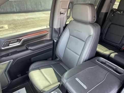 Used 2024 GMC Sierra 2500 Denali w/ Denali Reserve Package AWD/4WD image 24