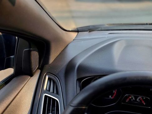 Used 2016 Ford Focus ST FWD image 16