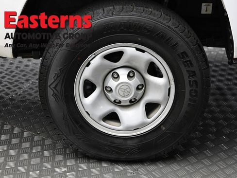 Used 2020 Toyota Tacoma SR RWD image 8