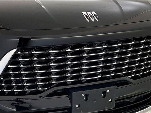 Used 2025 Buick Enclave Avenir w/ Trailering Package, 5000 lbs. image 39