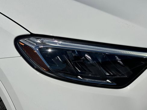 Used 2025 Mercedes-Benz GLC 43 AMG 4MATIC image 10