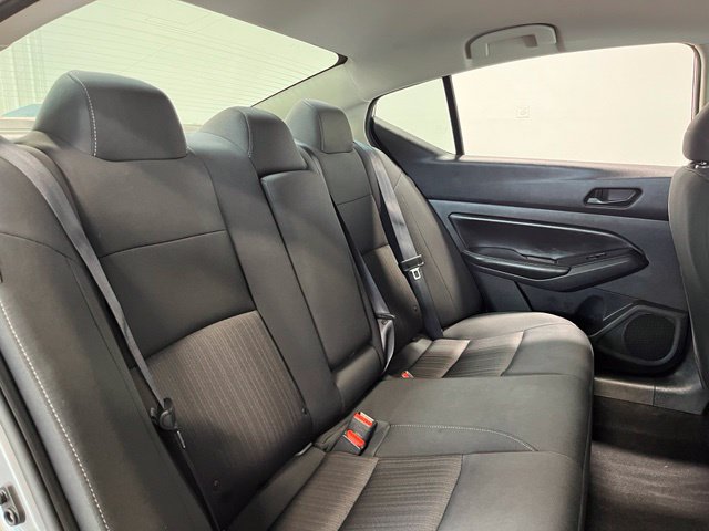 Used 2024 Nissan Altima 2.5 SV FWD image 14